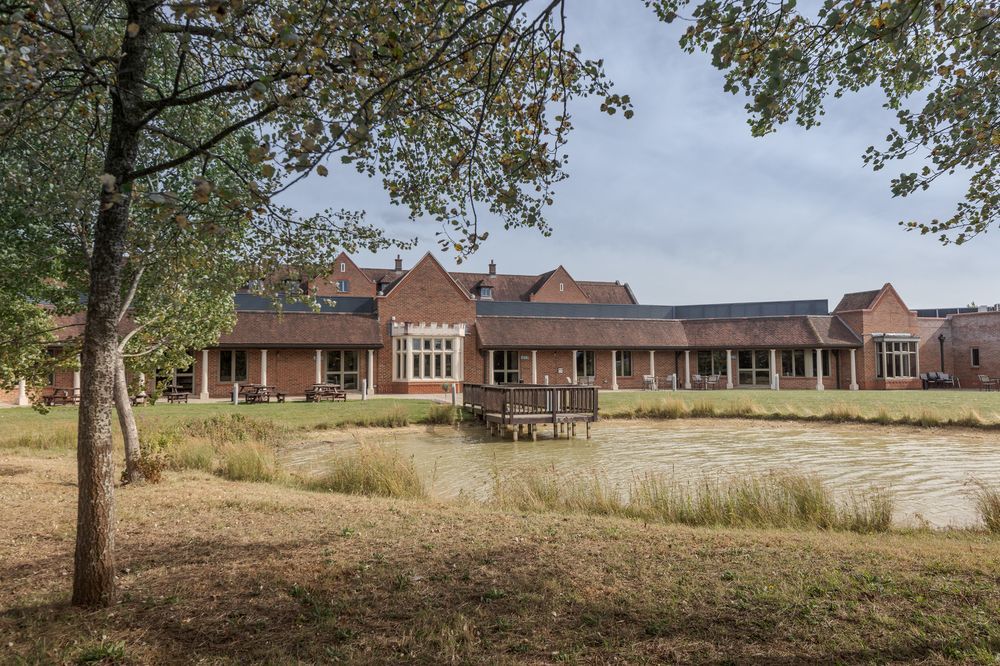 Cambridge Belfry Hotel & Spa Cambourne Exterior foto